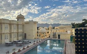 The Burj Resort Luxurious Stay