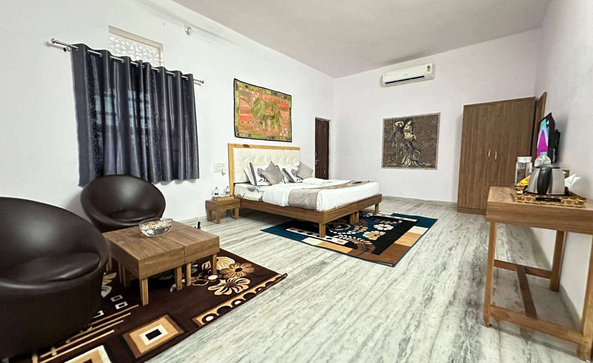 The Burj Resort Luxurious Stay Udaipur Exterior photo